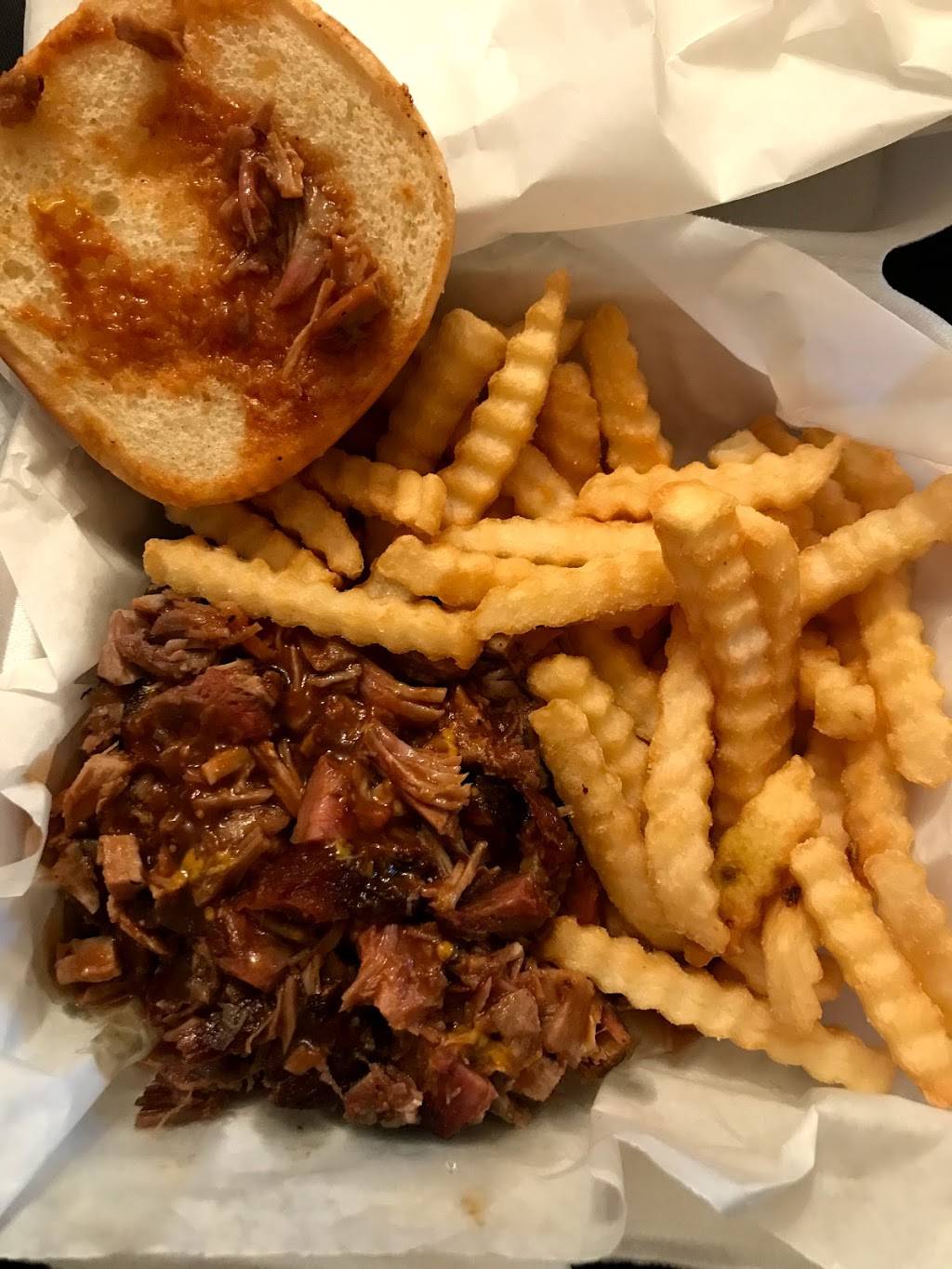 Big Johns Bar-B-Q | restaurant | 15888 Alabama Hwy 69 S, Moundville, AL 35474, USA | 2053716399 OR +1 205-371-6399