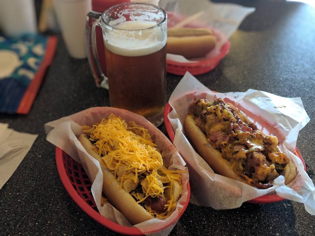 The Hot Dog Shoppe | restaurant | 510 Hidden Valley Pkwy, Corona, CA 92879, USA | 9513358421 OR +1 951-335-8421