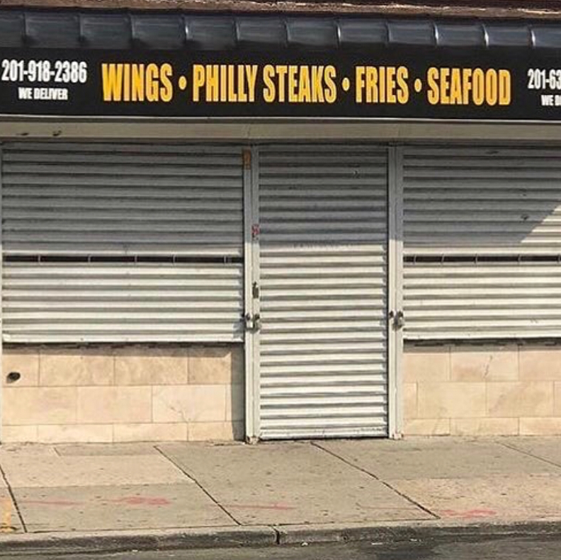 Wingin It | restaurant | 122 Ocean Ave, Jersey City, NJ 07305, USA | 2016304367 OR +1 201-630-4367