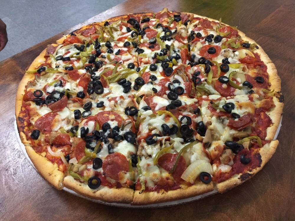 Zizzis Pizza | meal delivery | 4720 W Lisbon Ave, Milwaukee, WI 53208, USA | 4144479000 OR +1 414-447-9000
