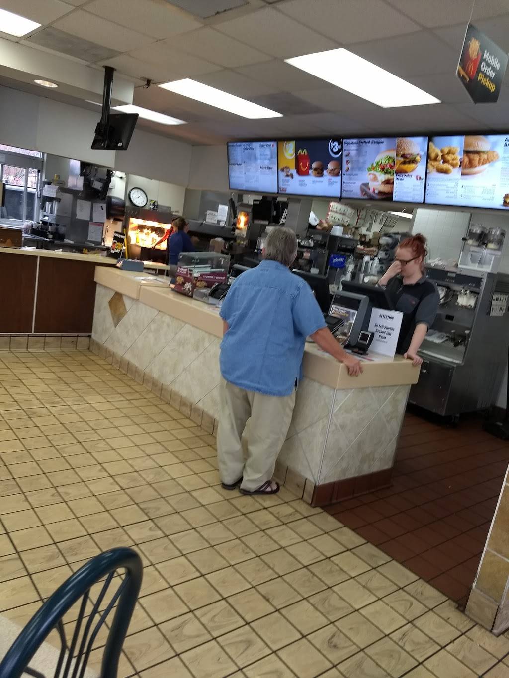 McDonald's - Cafe | 156 Browns Ferry Rd, Chattanooga, TN 37419, USA