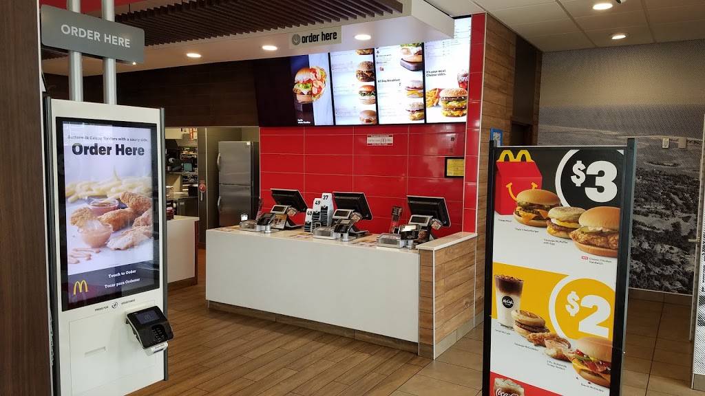 McDonalds | cafe | 108 Hays Ln, Wilmington, NC 28411, USA | 9106811131 OR +1 910-681-1131