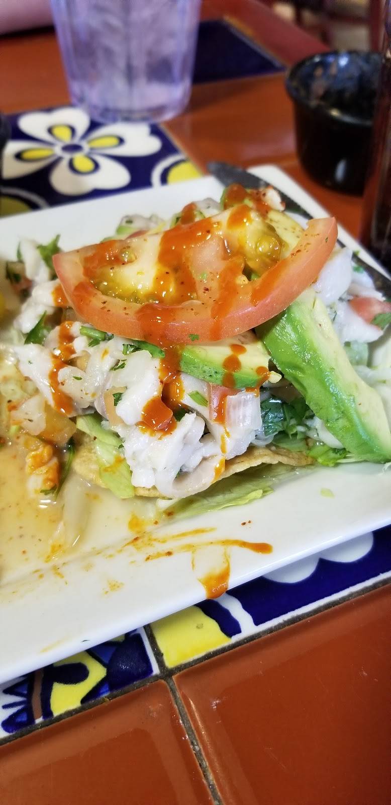 Villa Del Sol Mexican Restaurant | restaurant | 1300 NW Pkwy St, Azle, TX 76020, USA | 8174064452 OR +1 817-406-4452