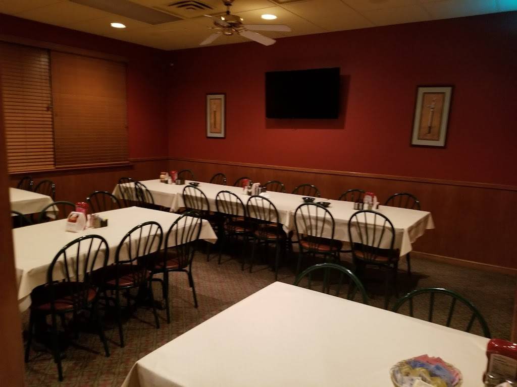 Famous Anthonys 460 | restaurant | 6729, 3737 Challenger Ave NE, Roanoke, VA 24012, USA | 5409772244 OR +1 540-977-2244