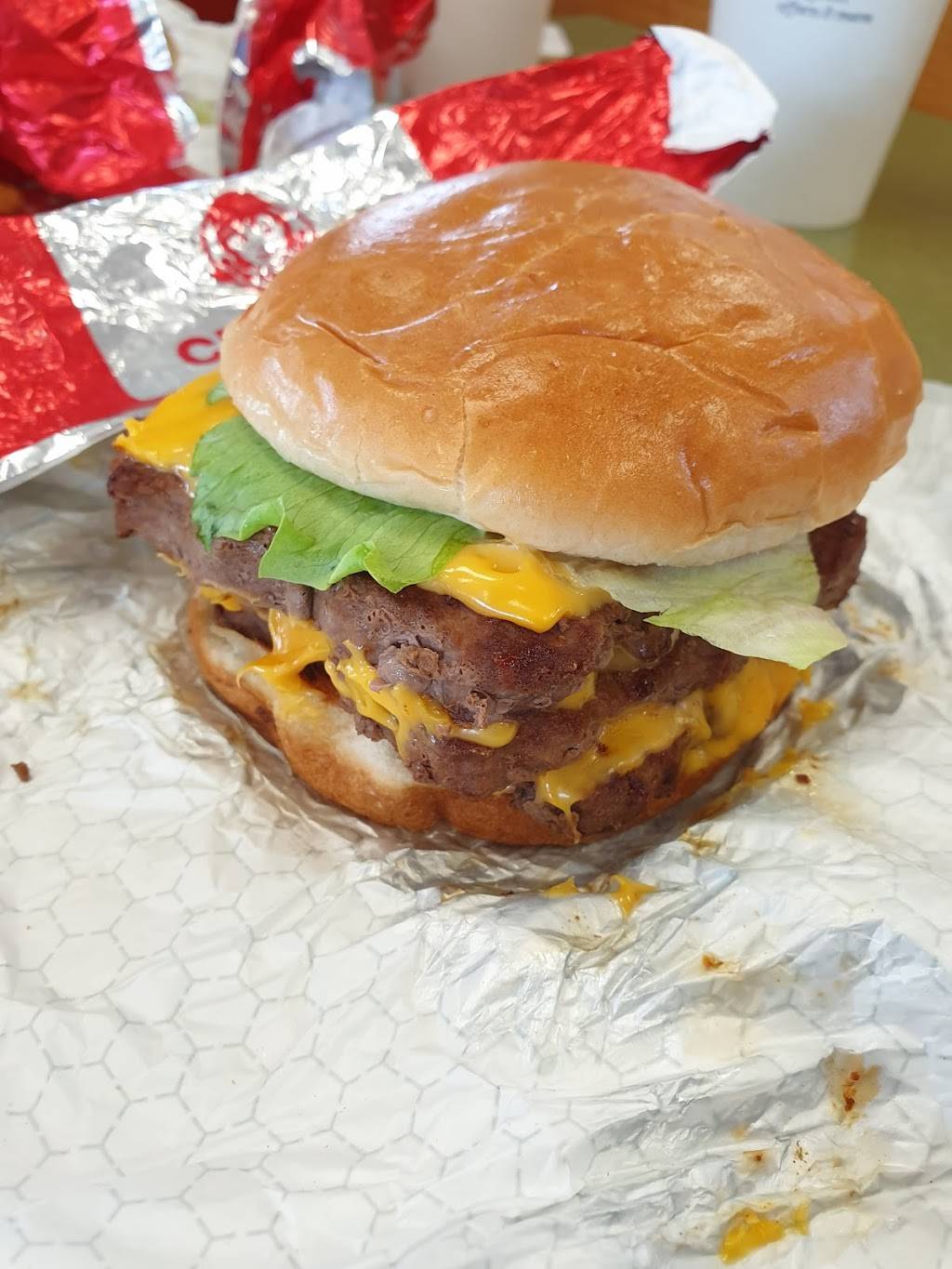Wendys | restaurant | 1030 Makolu St, Pearl City, HI 96782, USA | 8084569293 OR +1 808-456-9293