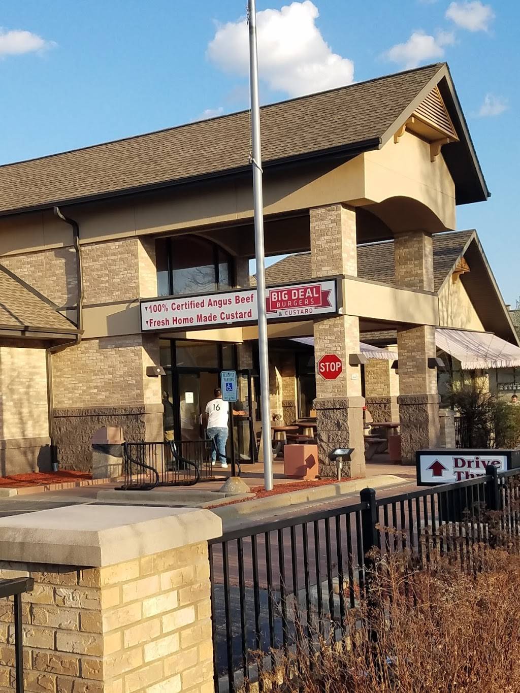 Big Deal Burgers & Custard 1440 S 84th St, West Allis, WI 53214, USA