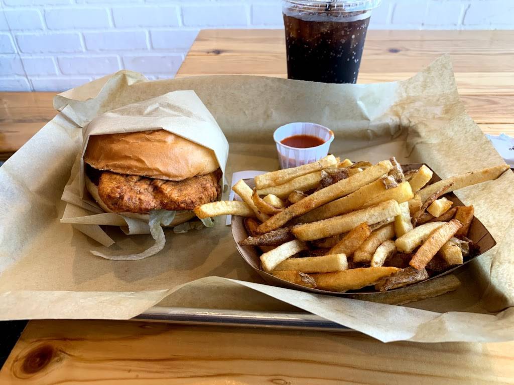 The Sear Shack Burgers and Fries | restaurant | 5224 Airline Rd Ste 107, Arlington, TN 38002, USA | 9016873164 OR +1 901-687-3164