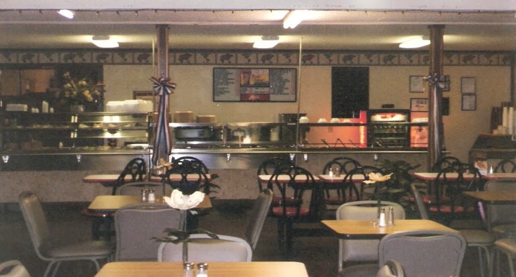 Binkes Restaurant | restaurant | 414 39th Ave, Meridian, MS 39307, USA | 6016934852 OR +1 601-693-4852