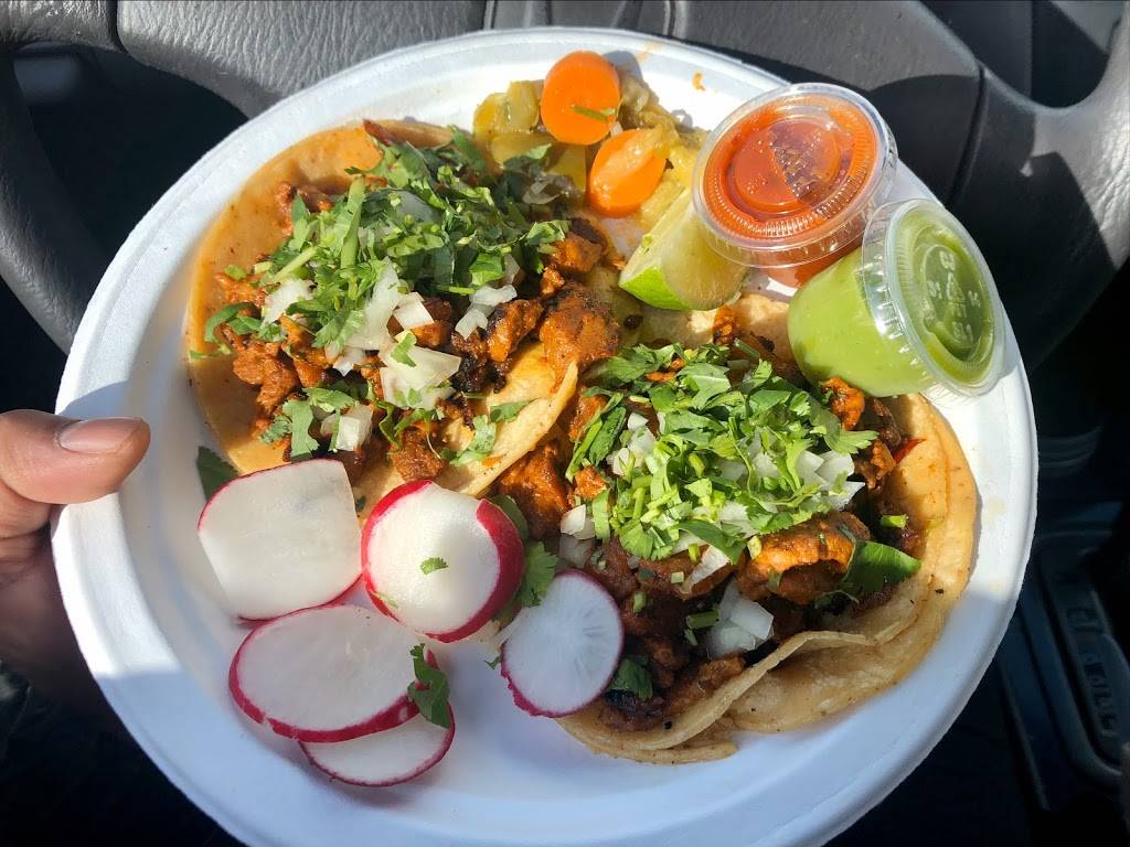Tacos y Tlayudas el Ejuteco - Restaurant | 11 Dempsey Rd ...