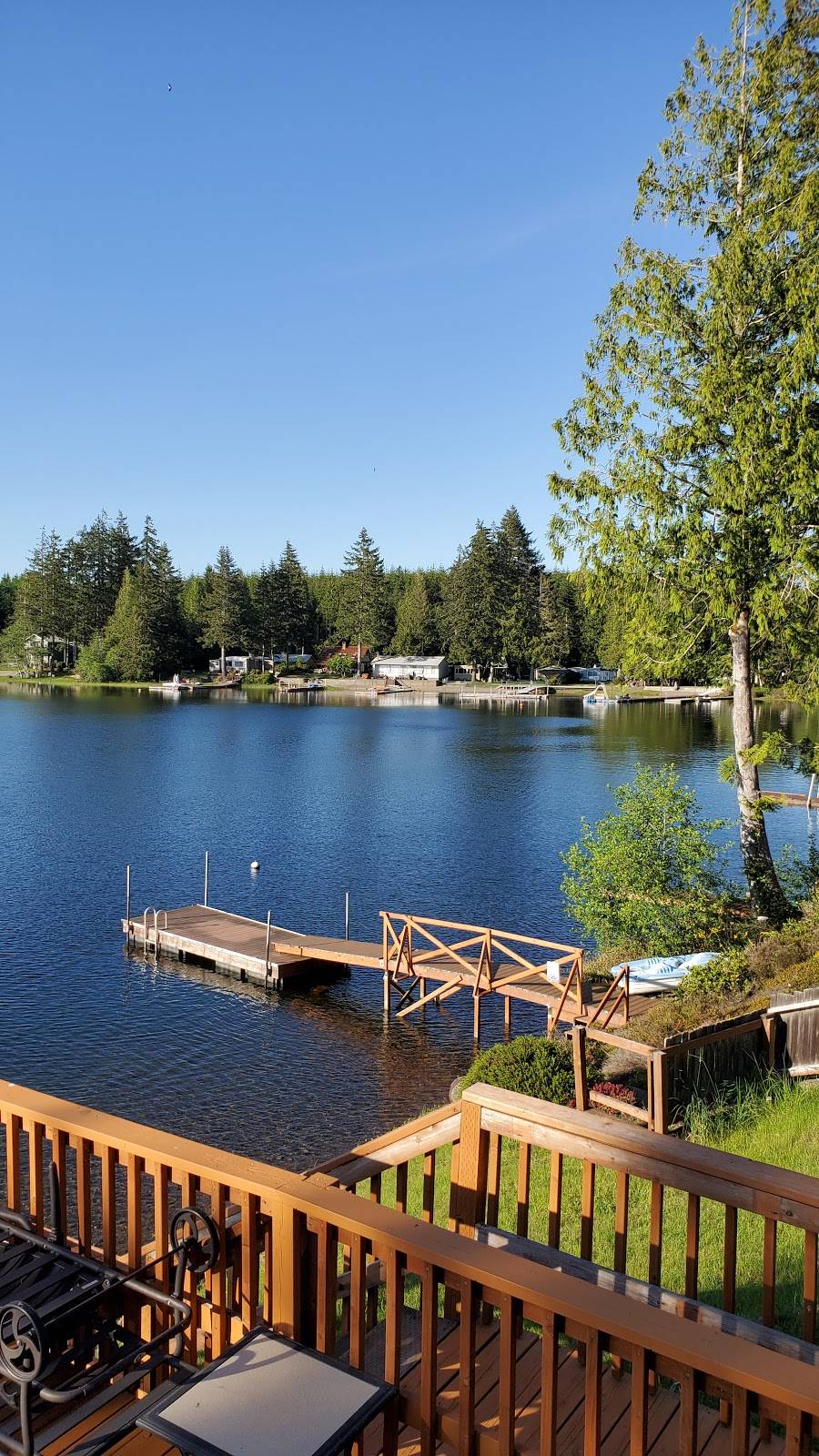 Nahwatzel Lake Shelton, WA 98584, USA