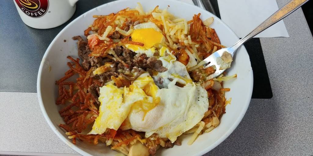 Waffle House | meal takeaway | 3303 Doctor M.L.K. Jr Blvd, New Bern, NC 28560, USA | 2526355220 OR +1 252-635-5220
