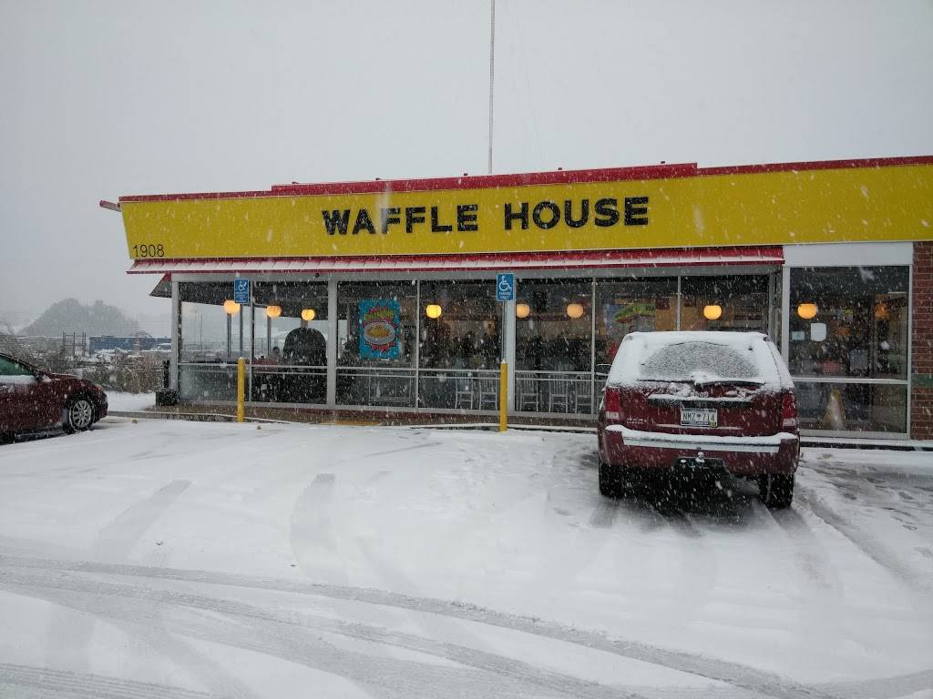 Waffle House | meal takeaway | 1908 N Main St, Summerville, SC 29486, USA | 8438510890 OR +1 843-851-0890