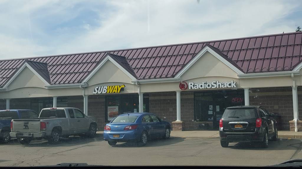 Subway | restaurant | 195 Center St, Salamanca, NY 14779, USA | 7169456911 OR +1 716-945-6911