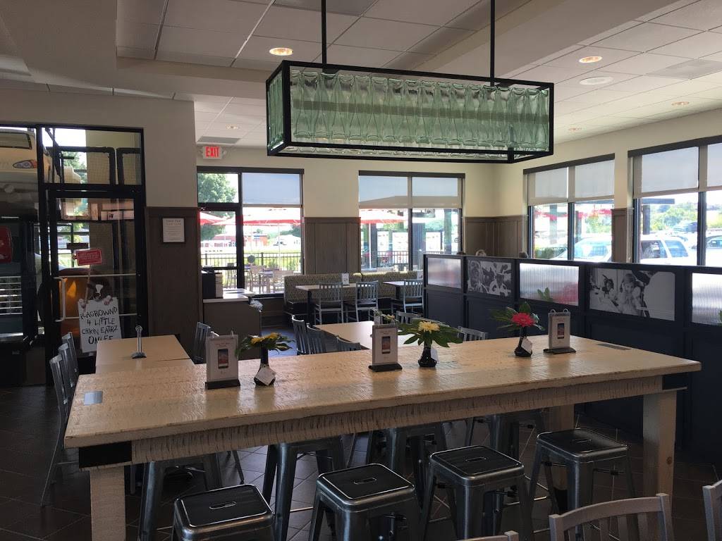 Chick-fil-A | restaurant | 101 George Cochran Pkwy, Staunton, VA 24401, USA | 5408872391 OR +1 540-887-2391