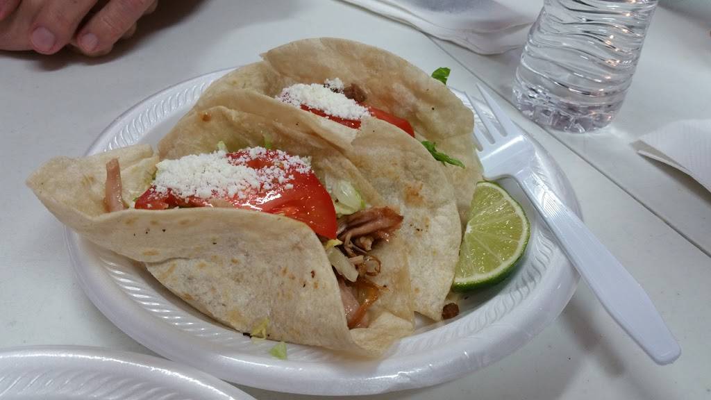 Garcia Plaza Bakery | bakery | 2 S Pine St, Fellsmere, FL 32948, USA | 7725718880 OR +1 772-571-8880