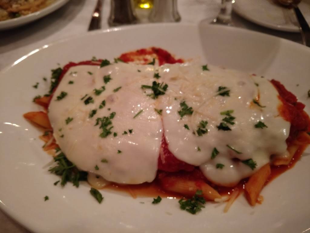Basil Tree Ristorante | restaurant | 123 E 1st St, Dixon, IL 61021, USA | 8152887555 OR +1 815-288-7555