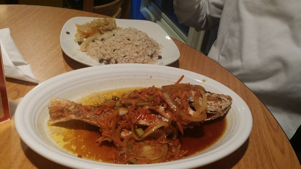 Red Stripes Caribbean Cuisine and Lounge | restaurant | 8 Pin Oak St, Bluffton, SC 29910, USA | 8437578111 OR +1 843-757-8111