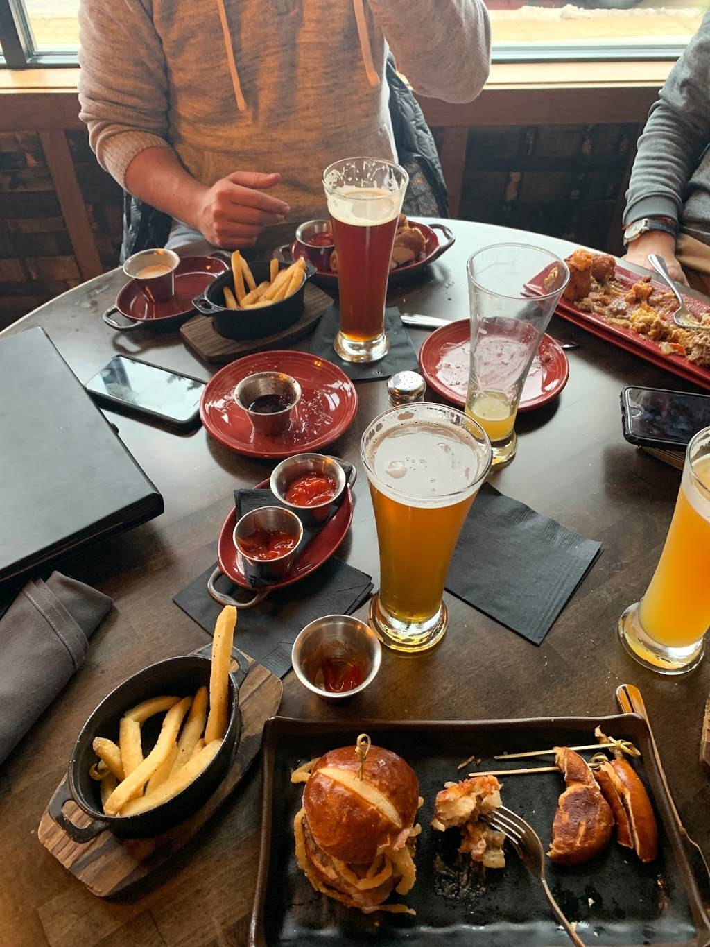 Brick & Bourbon | restaurant | 119 5th Ave S, St Cloud, MN 56301, USA | 3207742242 OR +1 320-774-2242