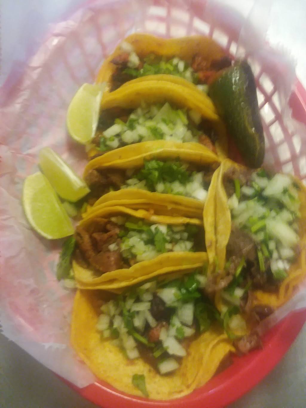 Taqueria Guadalupana | restaurant | 206 S 3rd St, Mabank, TX 75147, USA | 9032884175 OR +1 903-288-4175
