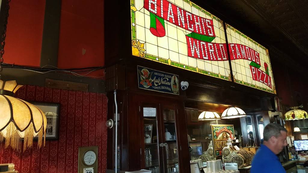 Bianchis Pizza | restaurant | 607 La Salle St, Ottawa, IL 61350, USA | 8154346884 OR +1 815-434-6884