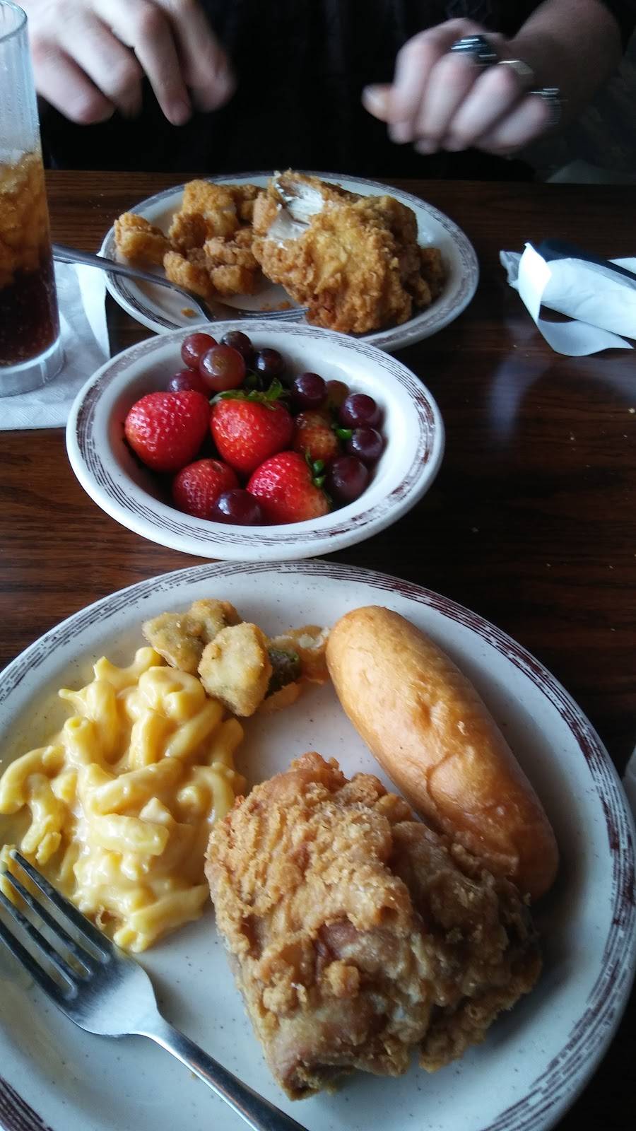 Shoneys - Pigeon Forge (#15) | restaurant | 3885 Parkway, Pigeon Forge, TN 37863, USA | 8654283440 OR +1 865-428-3440