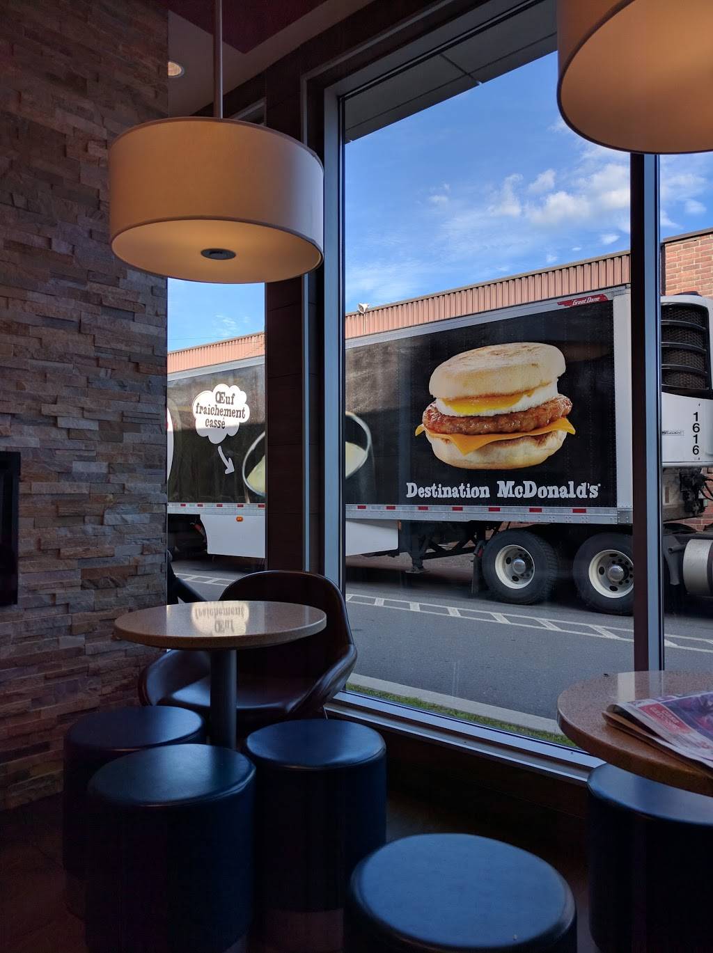 McDonalds | cafe | 379 Rue Child, Coaticook, QC J1A 2B5, Canada | 8198490180 OR +1 819-849-0180