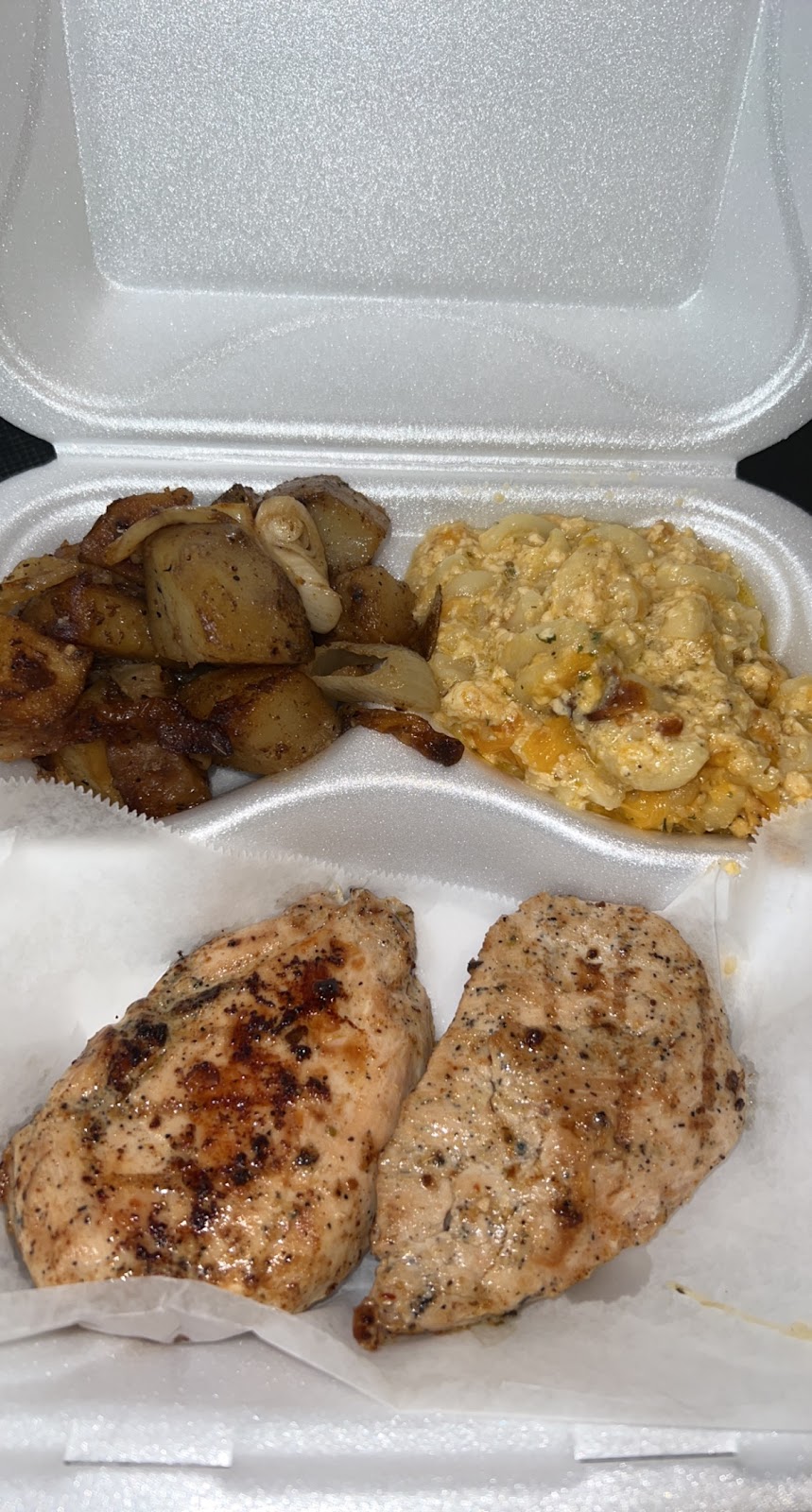 Soul Hittas & Catering | restaurant | 5851 Bond Ave, East St Louis, IL 62207, USA | 6185153032 OR +1 618-515-3032