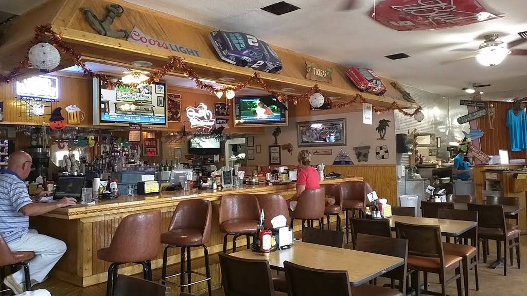 Castaways Restaurant | 23525 FL-40 W, Astor, FL 32102, USA