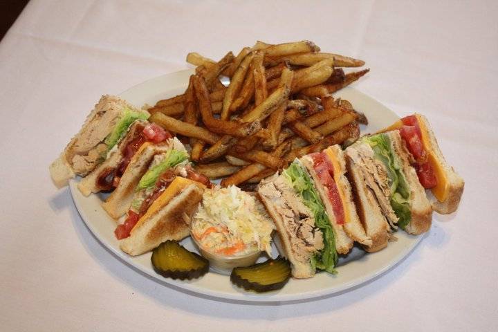 Ladysmith Hotel | restaurant | 2144 QC-303, Ladysmith, QC J0X 2A0, Canada | 8196476797 OR +1 819-647-6797