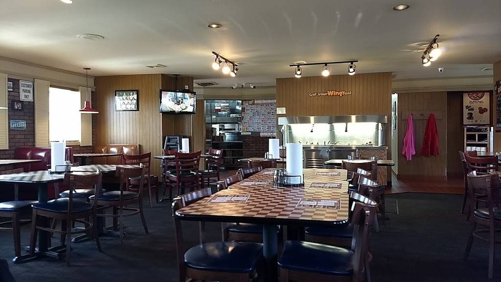 Pizza Hut | meal takeaway | 500 Old Hwy 60 E, Hardinsburg, KY 40143, USA | 2707562206 OR +1 270-756-2206