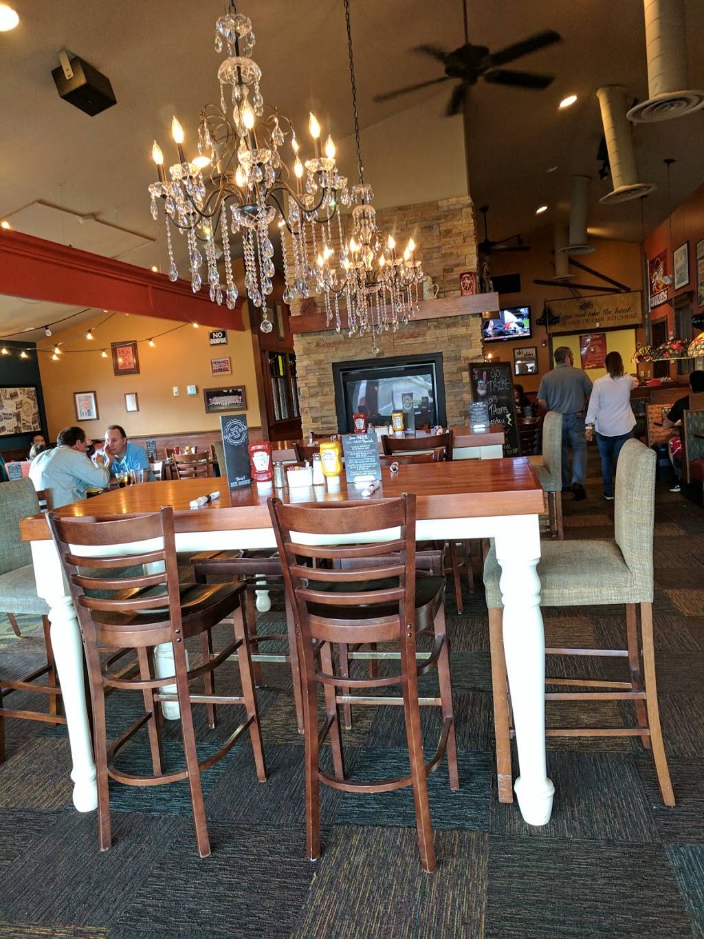 Max & Ermas | restaurant | 7085 Engle Rd, Middleburg Heights, OH 44130, USA | 4408161626 OR +1 440-816-1626