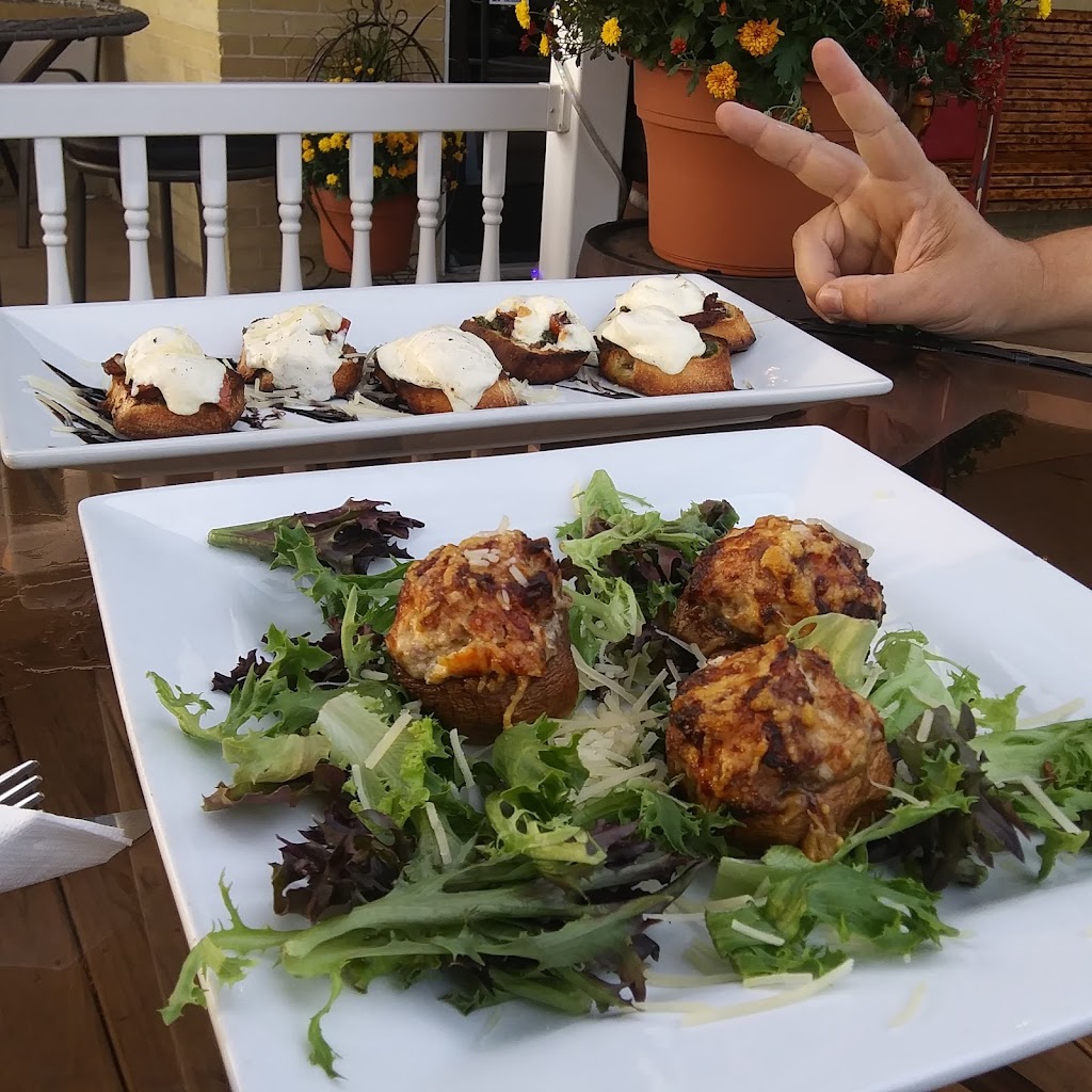 Neils Wine House | restaurant | 235 W Pleasant St, Portage, WI 53901, USA | 6086178463 OR +1 608-617-8463