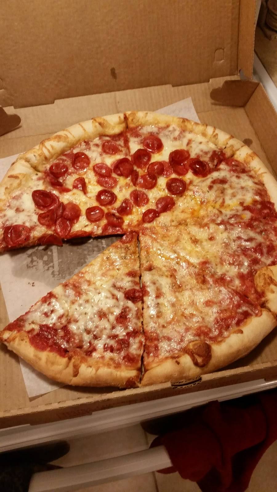 Tonys Family Ristorante And Pizzeria | restaurant | 460 W Penn Ave, Robesonia, PA 19551, USA | 6106935720 OR +1 610-693-5720