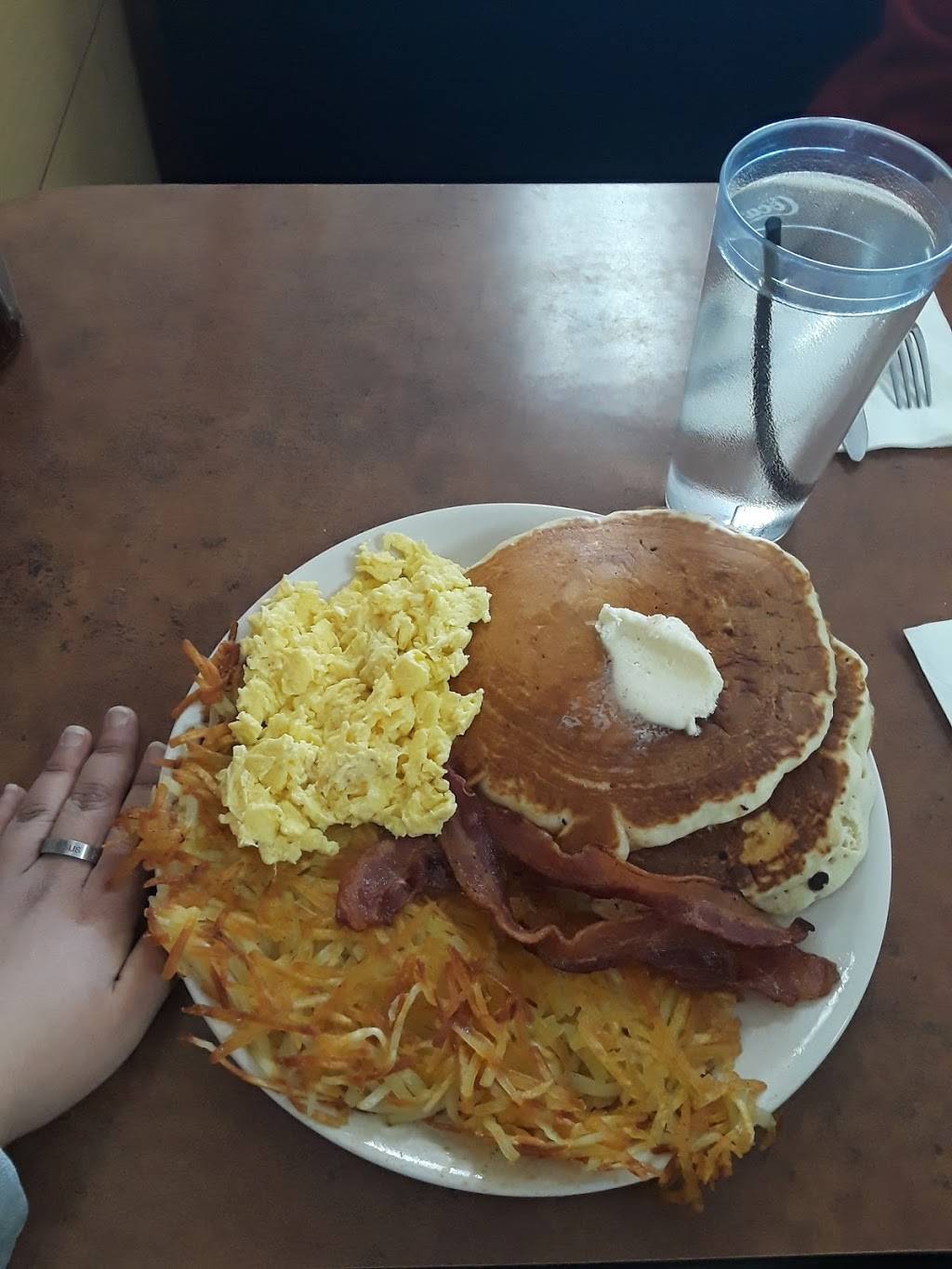 House of Eggs 31735 Riverside Dr, Lake Elsinore, CA 92530, USA