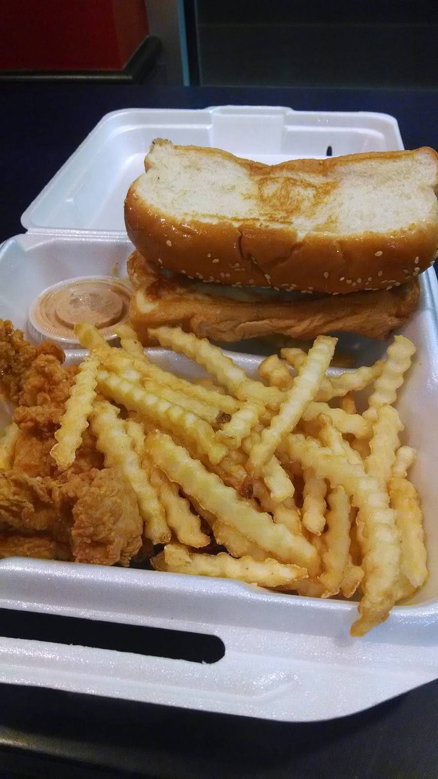 Raising Cane's Chicken Fingers Meal takeaway 10490 Westport Rd
