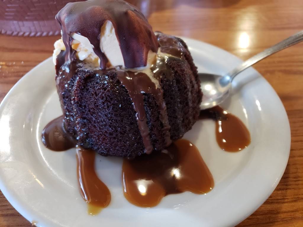 Chilis Grill & Bar | meal takeaway | 6311 N Illinois St, Fairview Heights, IL 62208, USA | 6183989805 OR +1 618-398-9805