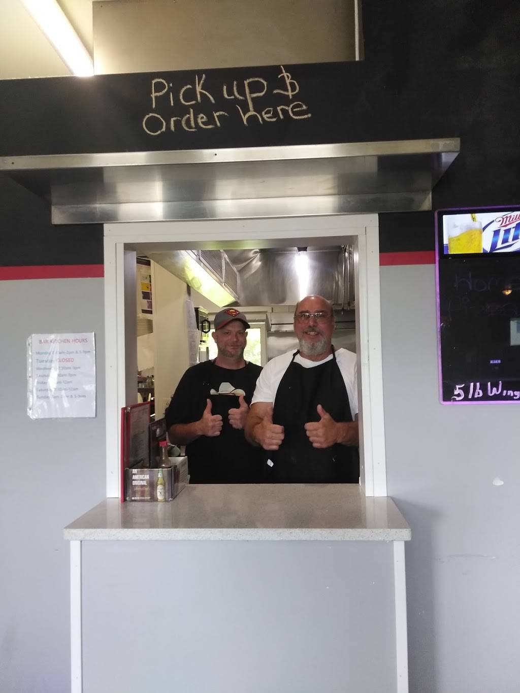 Degees II Patio Bar & Grill | restaurant | 2055 Lake Ave, Ashtabula, OH 44004, USA | 4409926552 OR +1 440-992-6552