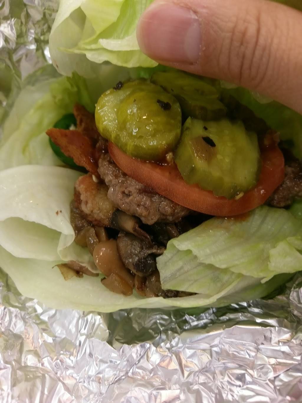 Five Guys | meal takeaway | 255 W Main St, Avon, CT 06001, USA | 8604099100 OR +1 860-409-9100