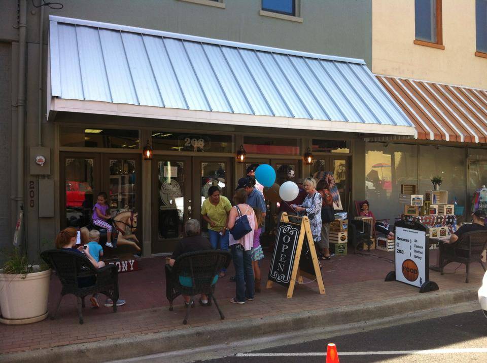 Blissmoor Company Store | restaurant | 208 N Washington Ave, Marshall, TX 75670, USA | 9034724550 OR +1 903-472-4550