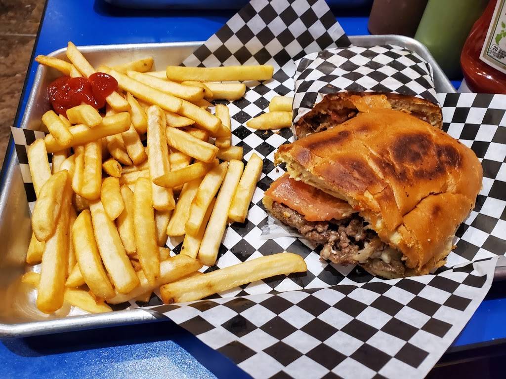 Aca Las Tortas Bothell | restaurant | 22910 Bothell Everett Hwy #105-A, Bothell, WA 98021, USA | 4254857510 OR +1 425-485-7510