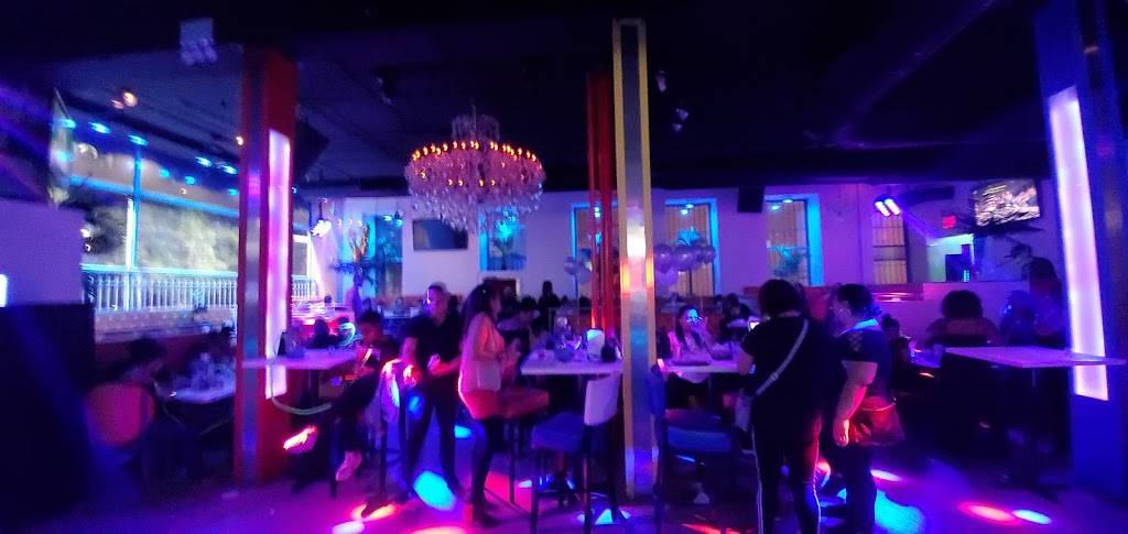 Made In Puerto Rico Bar & Lounge | night club | 26 Bruckner Blvd, The Bronx, NY 10454, USA | 3472714902 OR +1 347-271-4902