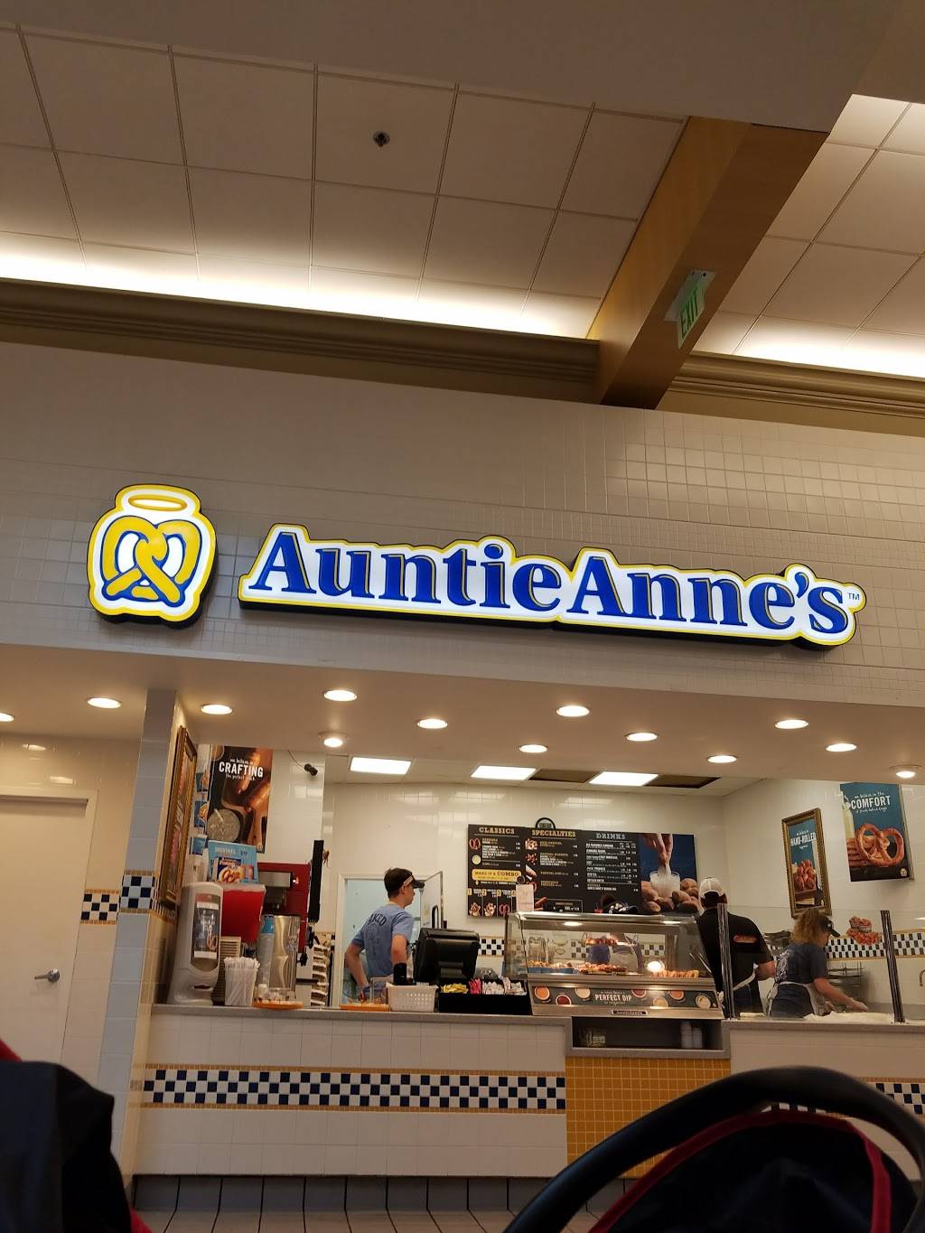 Auntie Annes | cafe | 137 Spotsylvania Mall Dr Unit 210, Fredericksburg, VA 22407, USA | 5407861115 OR +1 540-786-1115