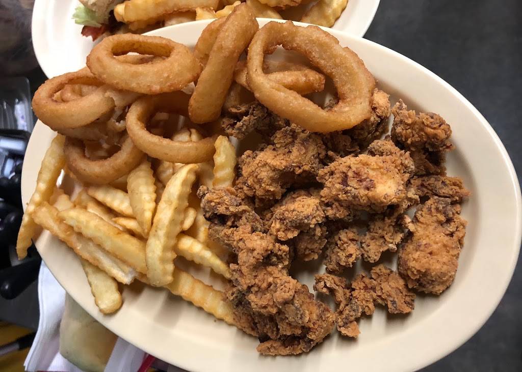 Blue Ribbon Diner | restaurant | 900 E Shawntel Smith Blvd, Muldrow, OK 74948, USA | 9184277909 OR +1 918-427-7909