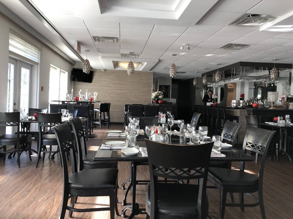 Table 09 | restaurant | 9 Place Frontenac, Pointe-Claire, QC H9R 4Z7, Canada | 5146950620 OR +1 514-695-0620