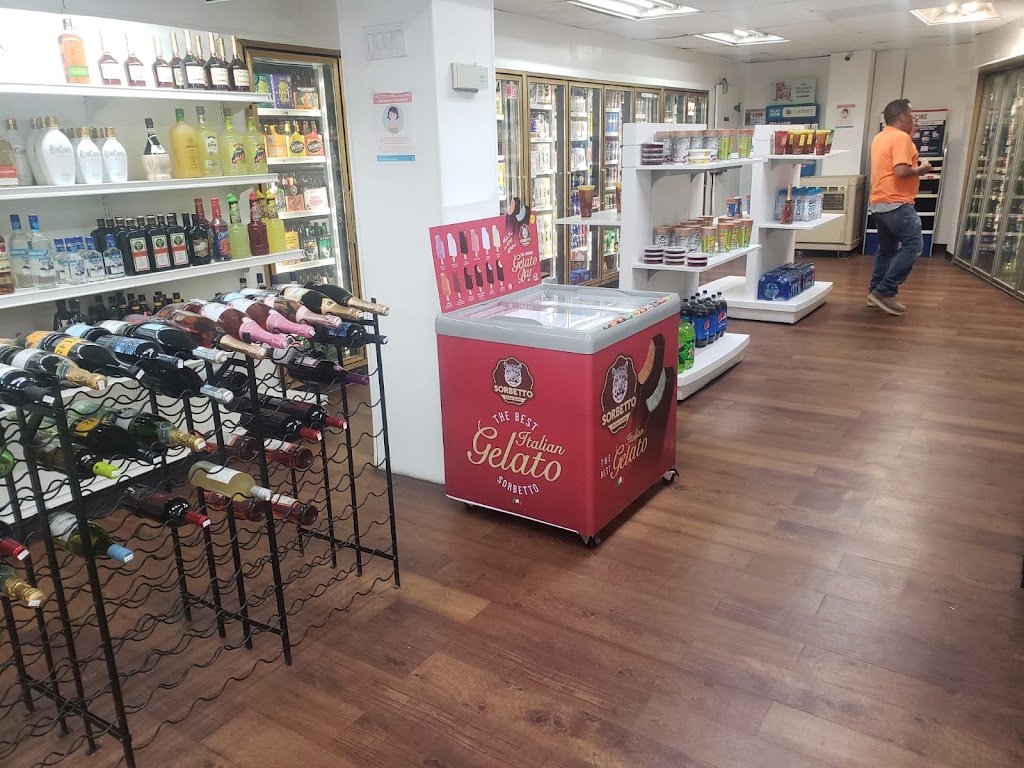 Madra Liquor & Deli Giant NY Pizza | meal takeaway | 6357 Del Cerro Blvd, San Diego, CA 92120, USA | 6192874040 OR +1 619-287-4040