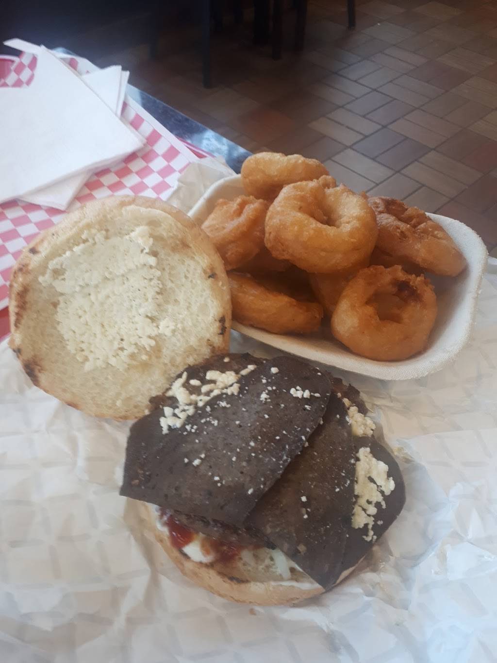 BLAZIN BURGERS PORT PERRY | restaurant | 1888 Scugog St, Port Perry, ON L9L 1H9, Canada | 9059859955 OR +1 905-985-9955