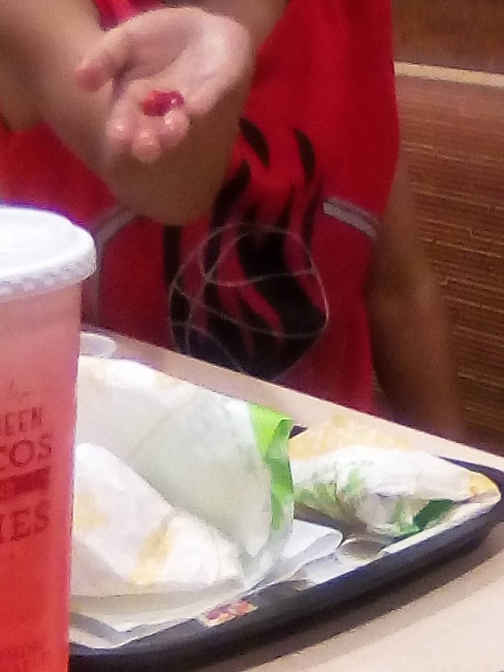 Del Taco | meal takeaway | 272 E 40th St, San Bernardino, CA 92404, USA | 9098821910 OR +1 909-882-1910