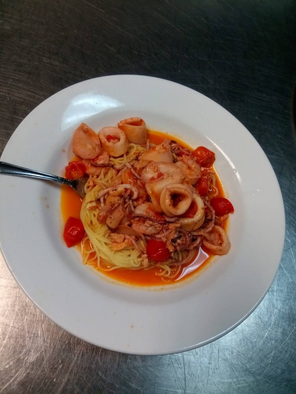 Cafe La Cucina | restaurant | 490 Eisenhower Dr Suite 4, Hanover, PA 17331, USA | 7176335700 OR +1 717-633-5700