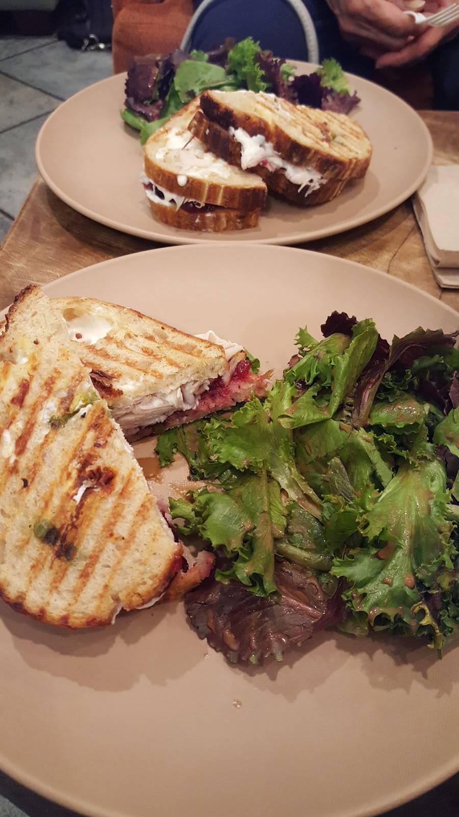 Klatch Coffee | cafe | 806 W Arrow Hwy A, San Dimas, CA 91773, USA | 9095990452 OR +1 909-599-0452