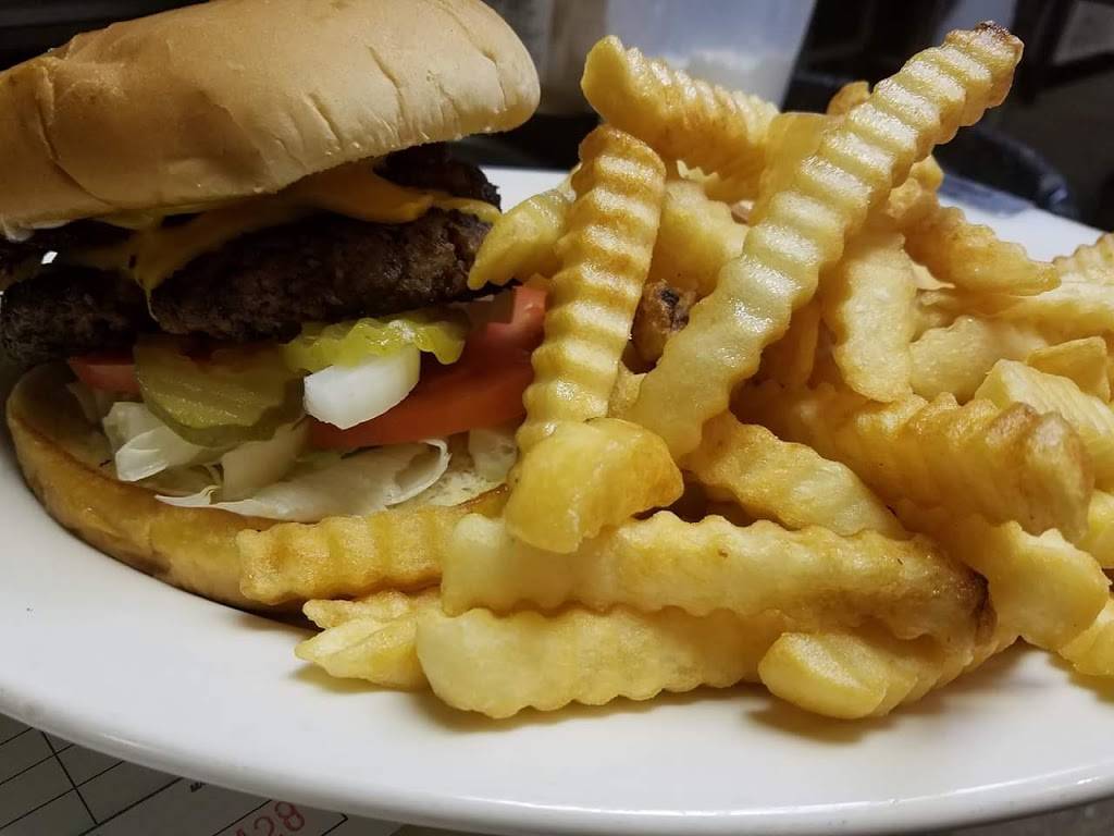 Momma Jeans Restaurant | restaurant | 2325 AL-20, Tuscumbia, AL 35674, USA | 2563817001 OR +1 256-381-7001
